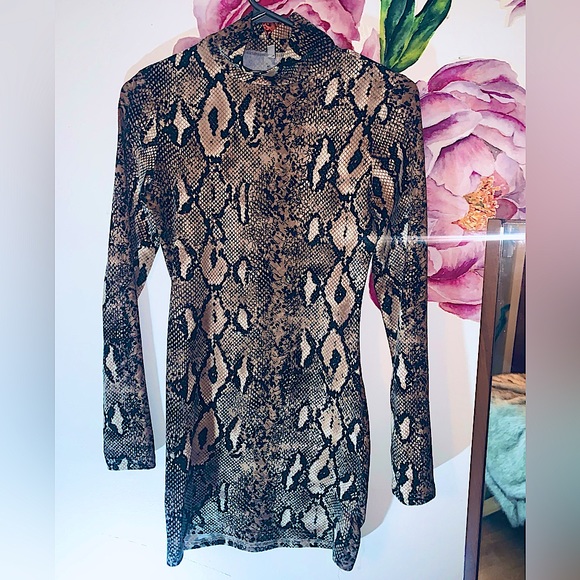 - UNBRANDED➰➰  Pretty & Sexy Tight Dress Fake Snake Skin 🐍 - Picture 1 of 5